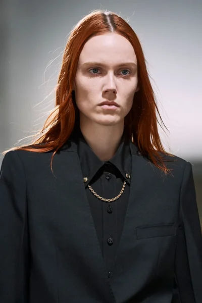 Look 72